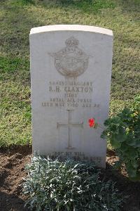 Ismailia War Memorial Cemetery - Claxton, Ronald Henry